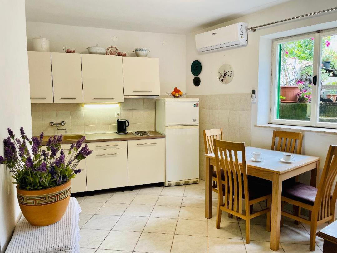 Apartments Villa Rosa Сплит Екстериор снимка